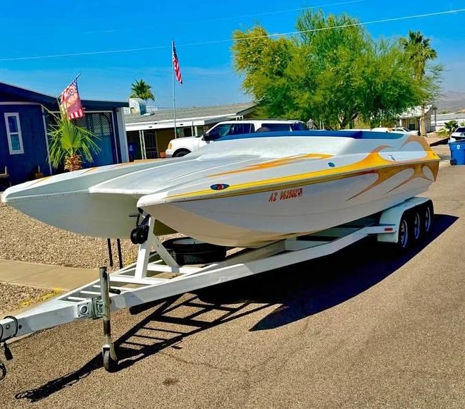 2005 Howard 26 Cat