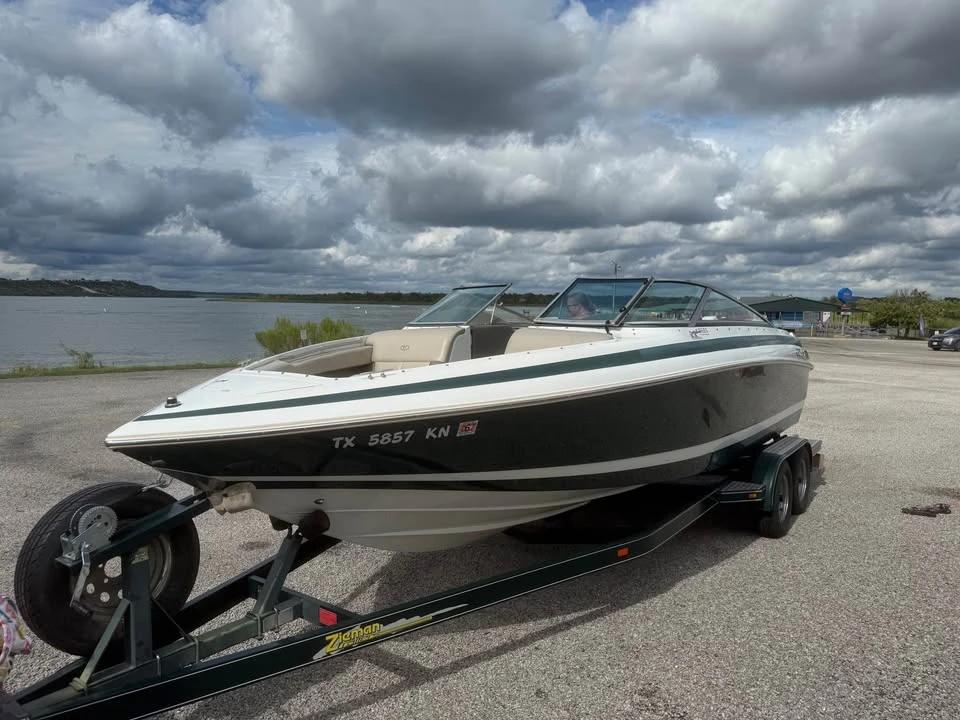 1996 Cobalt 232