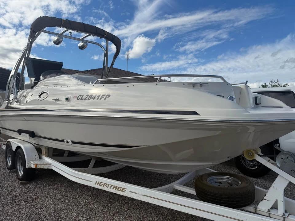 1999 Sea Ray 240