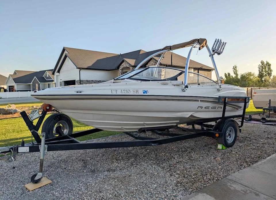 2000 Regal 1800 LSR