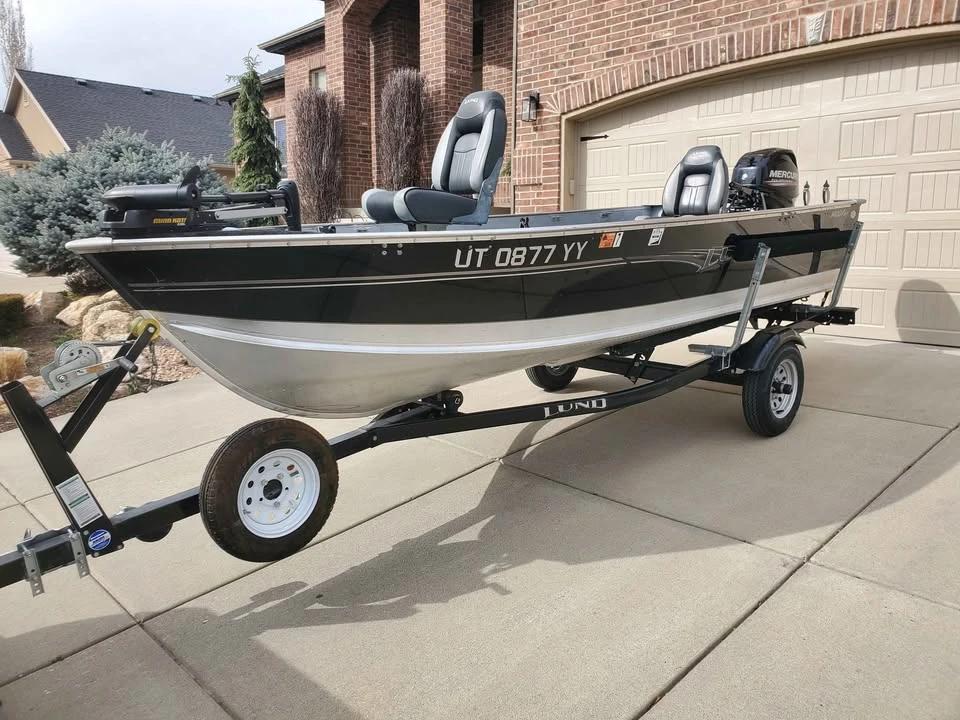 2016 Lund Fury 1400