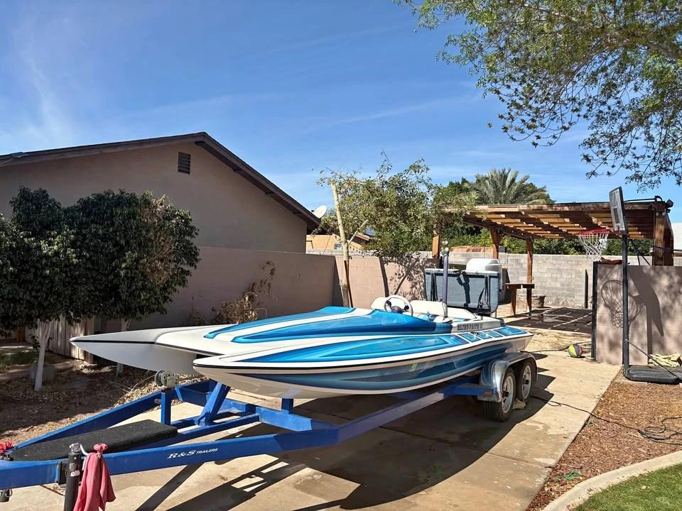 1990 Predator Picklefork 19’