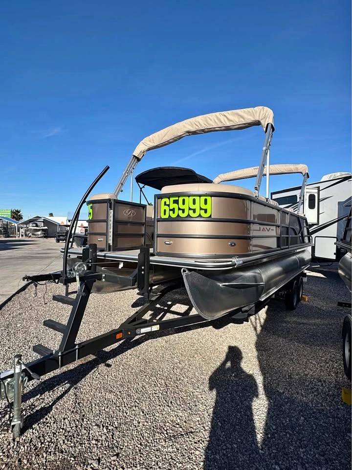 2025 Bentley Pontoons 220 Quad Swingback