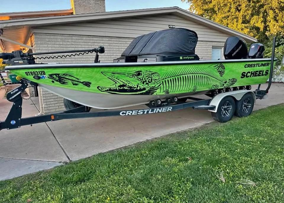 2022 Crestliner raptor 2100