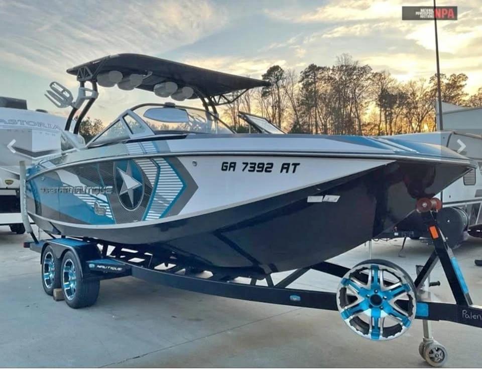 2013 Nautique g23