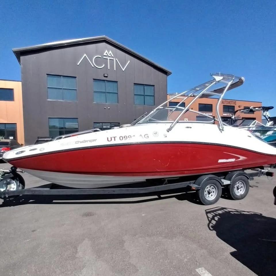 2009 Sea-Doo Challenger 230