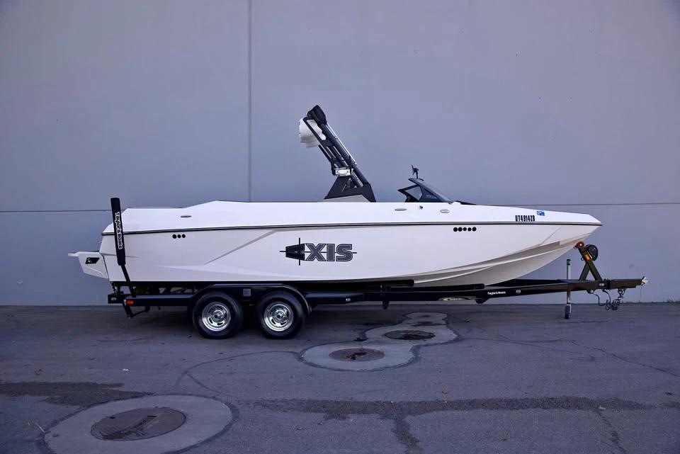 2020 Axis a24