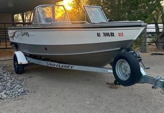 2000 Lund 1700 Adventure