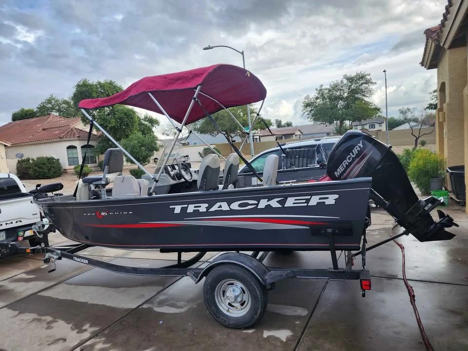 2019 Tracker Pro Guide SC 16 Deep V