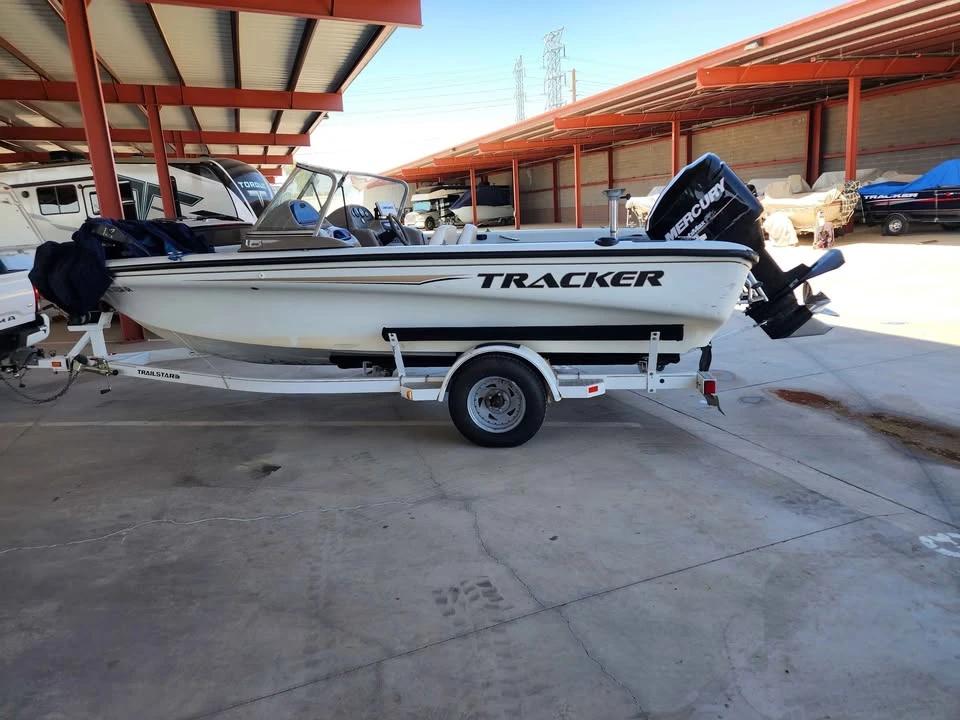 2002 Tracker Tundra V18