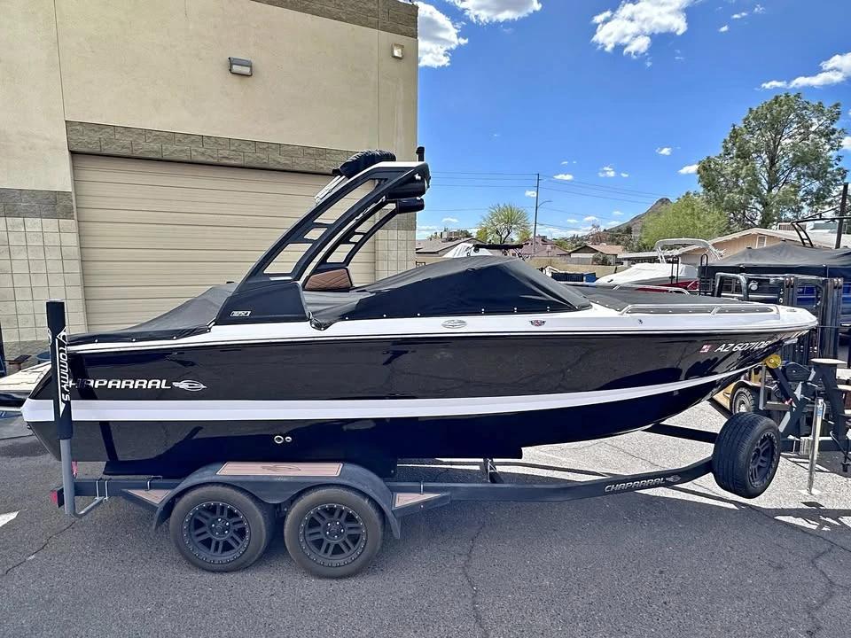 2023 Chaparral 247SSX