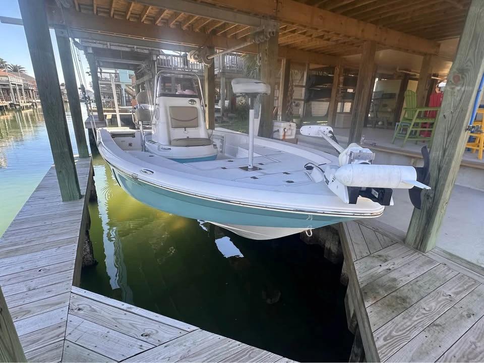 2019 NauticStar 227XTS
