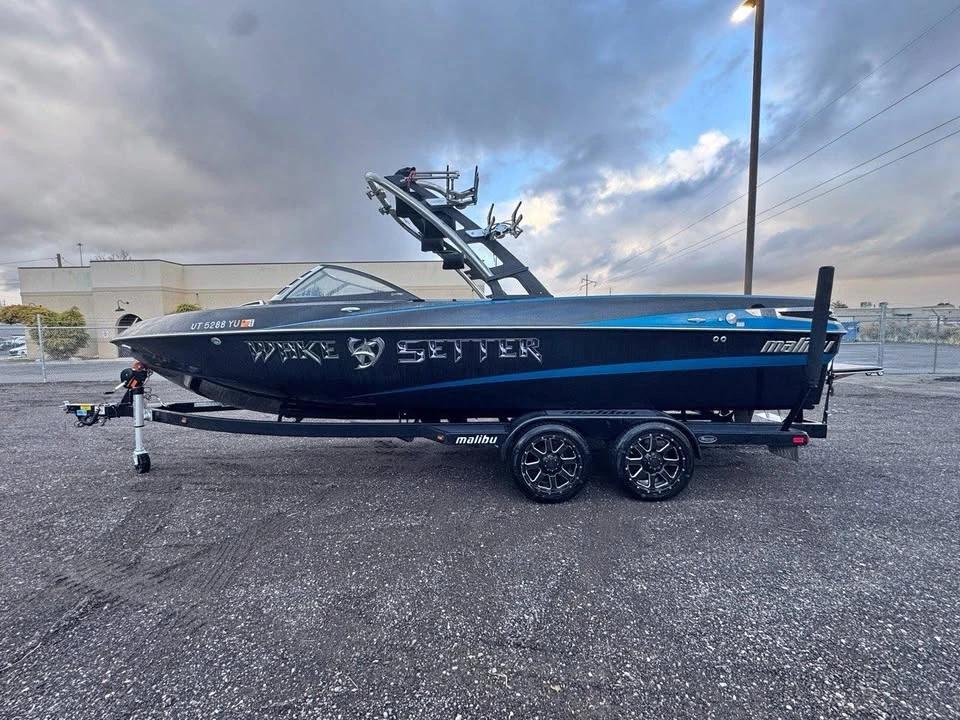 2012 Malibu 247 lsv