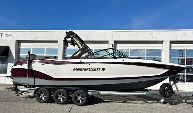 2023 MasterCraft x26