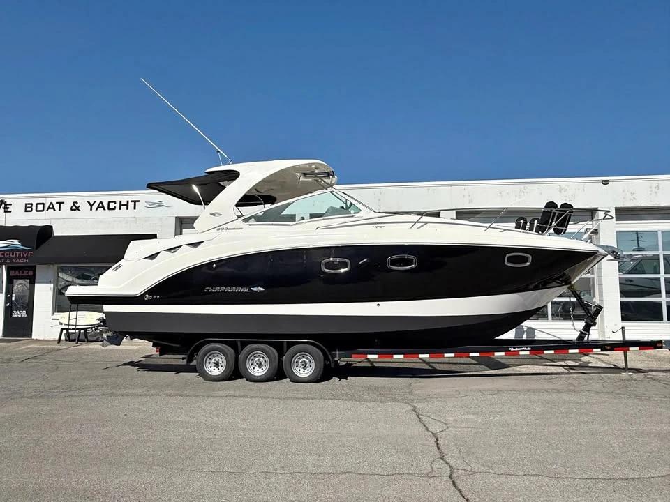 2016 Chaparral signature 330
