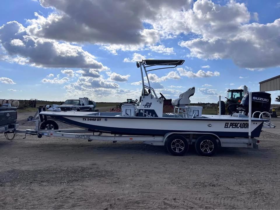 2017 El Pescador 24 24ft