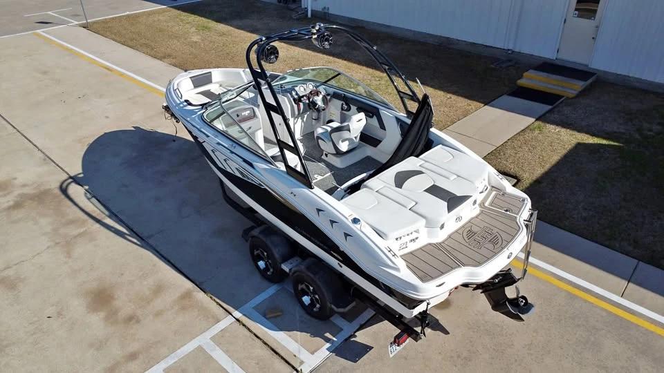 2014 Chaparral H2O
