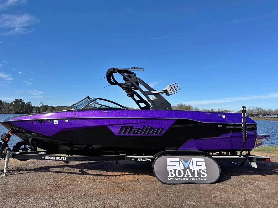 2019 Malibu 25LSV