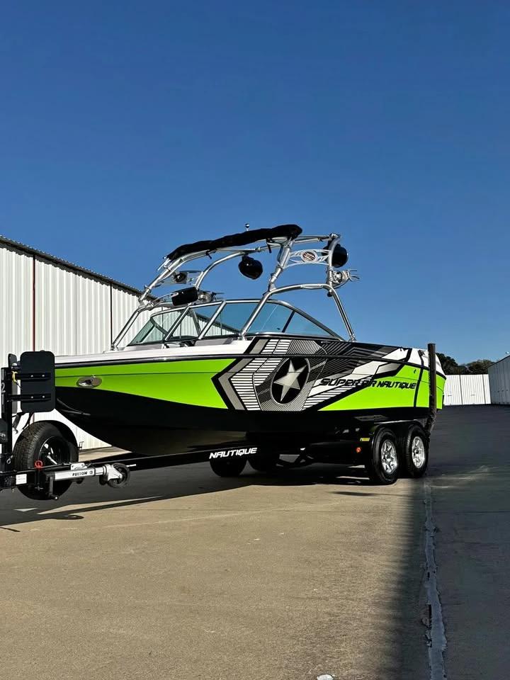 2007 Nautique 220