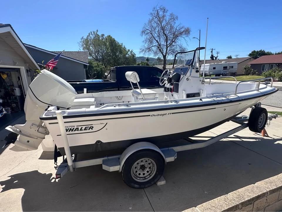 1996 Boston Whaler 17 Outrage