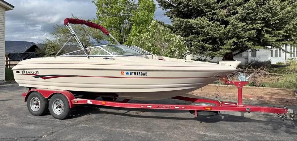 2002 Larson 210 SEI