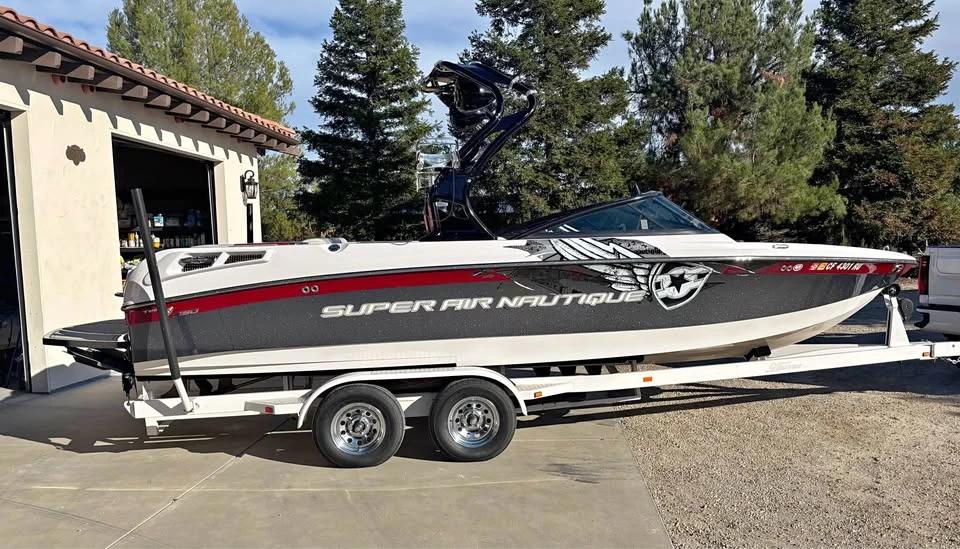 2010 Nautique 230 Team Edition