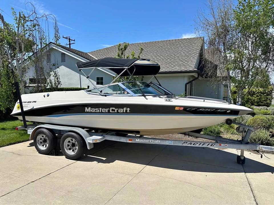 1995 MasterCraft Maristar VRS 200