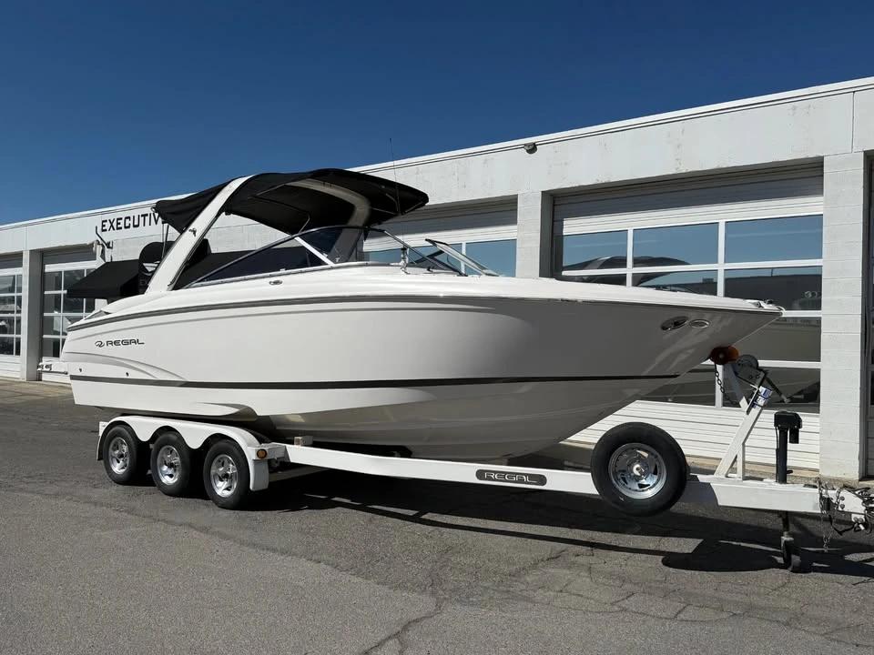 2008 Regal 2700