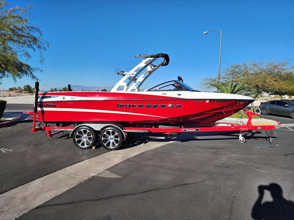 2014 Malibu wakesetter 247 lsv