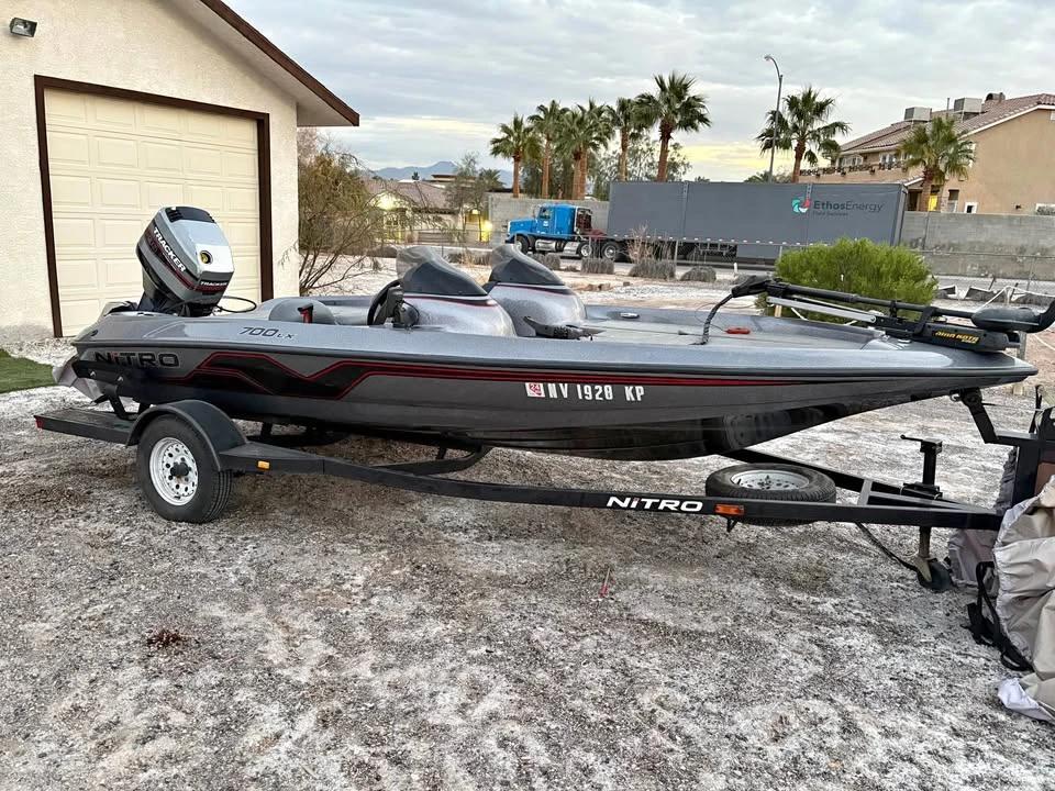1997 Nitro 700lx