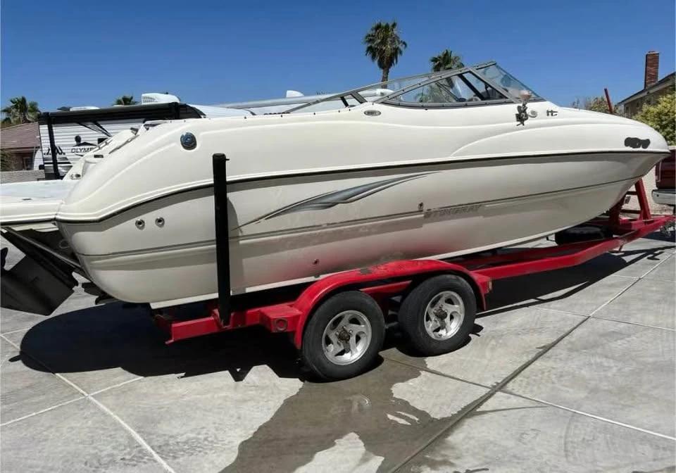 2006 Stingray 220dr