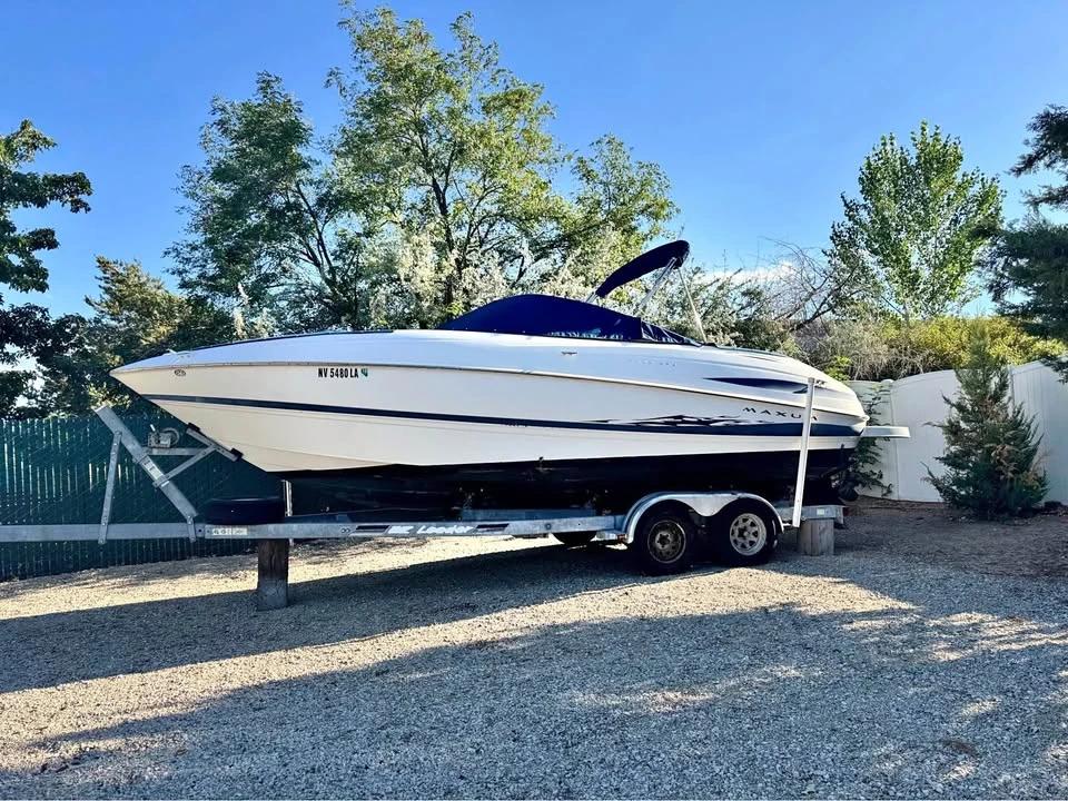 2005 Maxum 2400 SR3