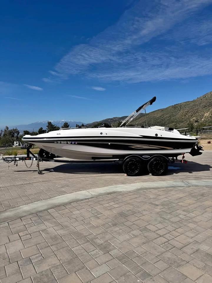 2006 Tahoe Deck Boat