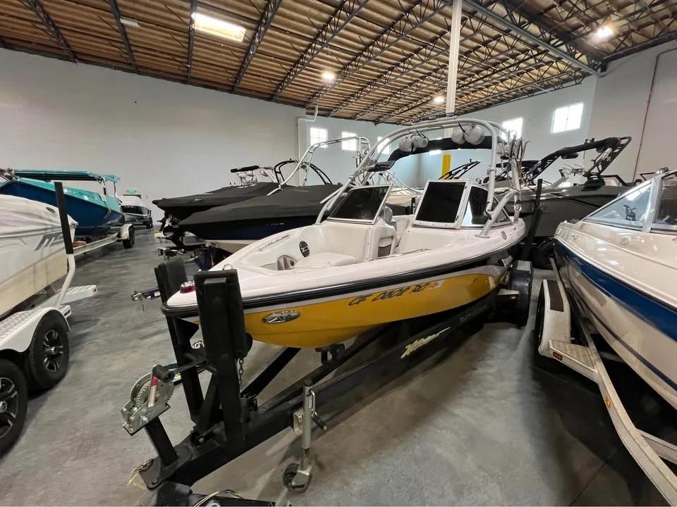 2004 Correct Craft Super Air Nautique