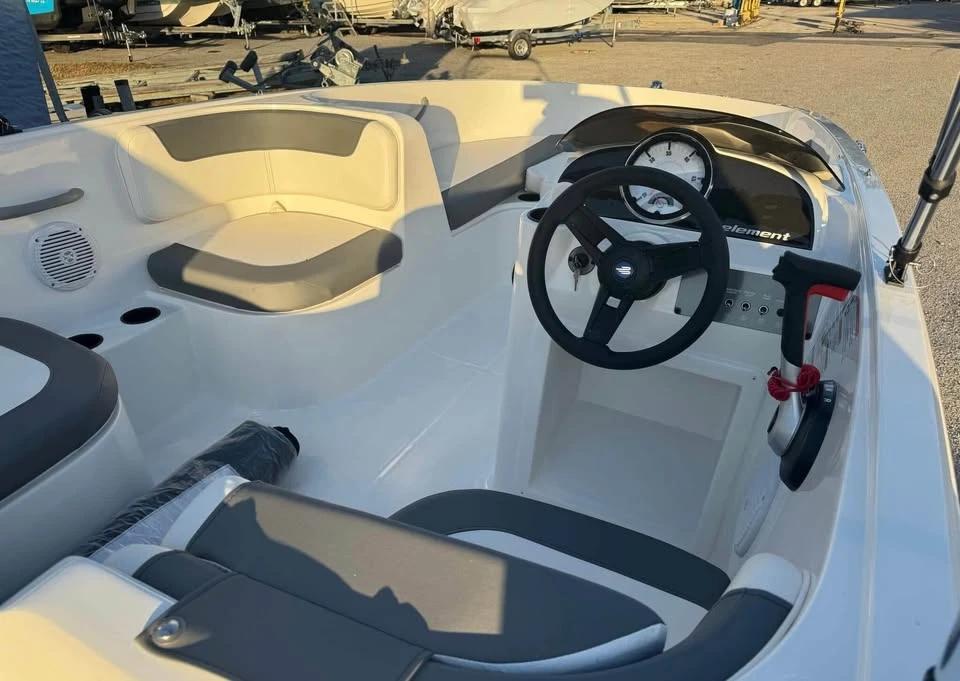 2015 Bayliner Element
