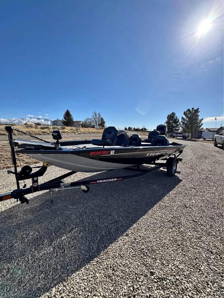 2021 Tracker Pro Team 175 TXW