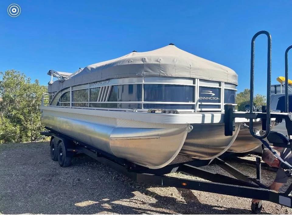 2023 Bennington 23 LX