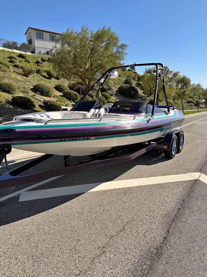 1995 Commander 21