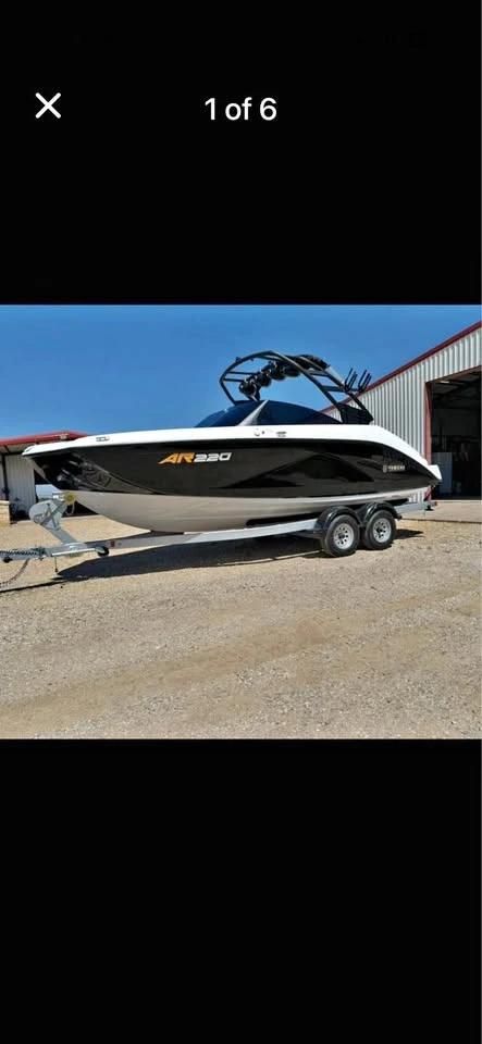 2024 Yamaha AR220