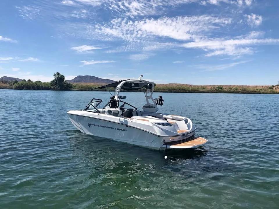 2019 Nautique G23
