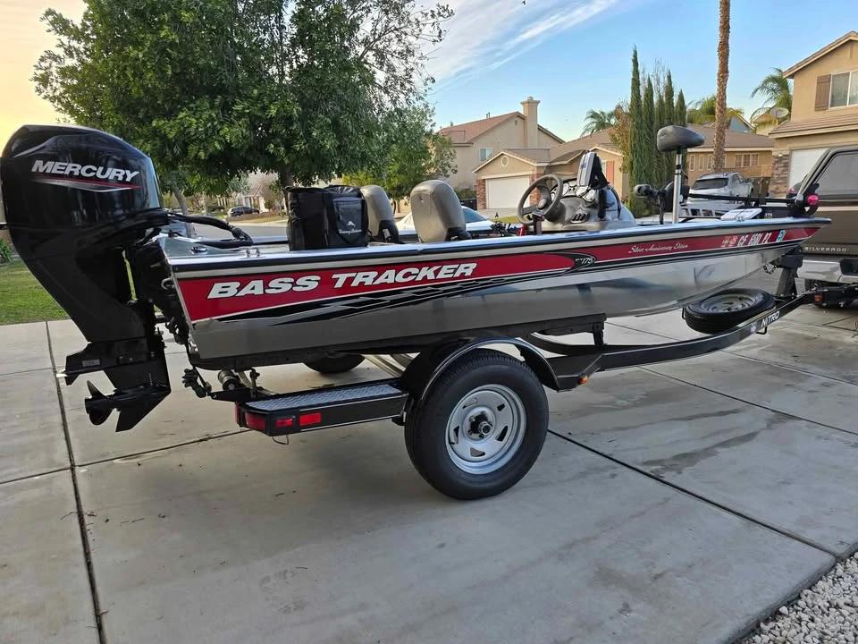 2003 Bass Tracker PT 175