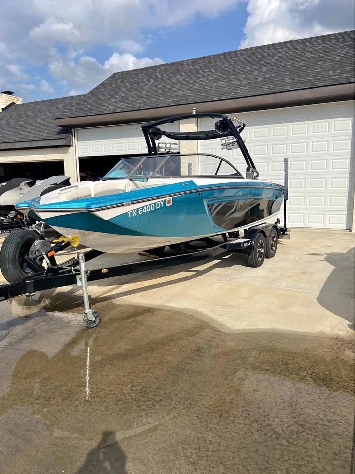 2018 Tige R20