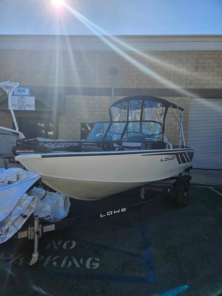 2025 Lowe Fish N Ski