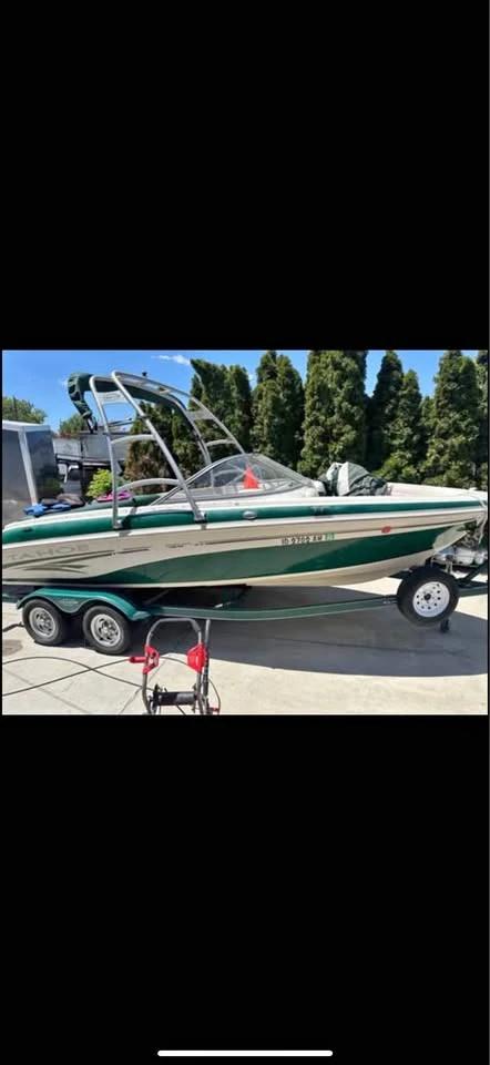 2006 Tracker Marine Pro Guide V‑20