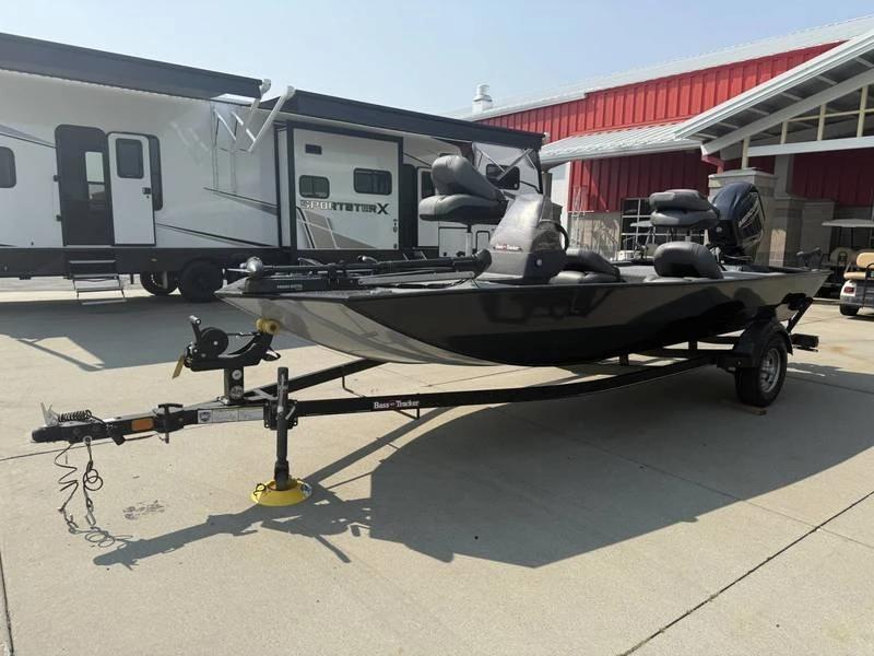 2023 Tracker Bass Tracker XL Classic