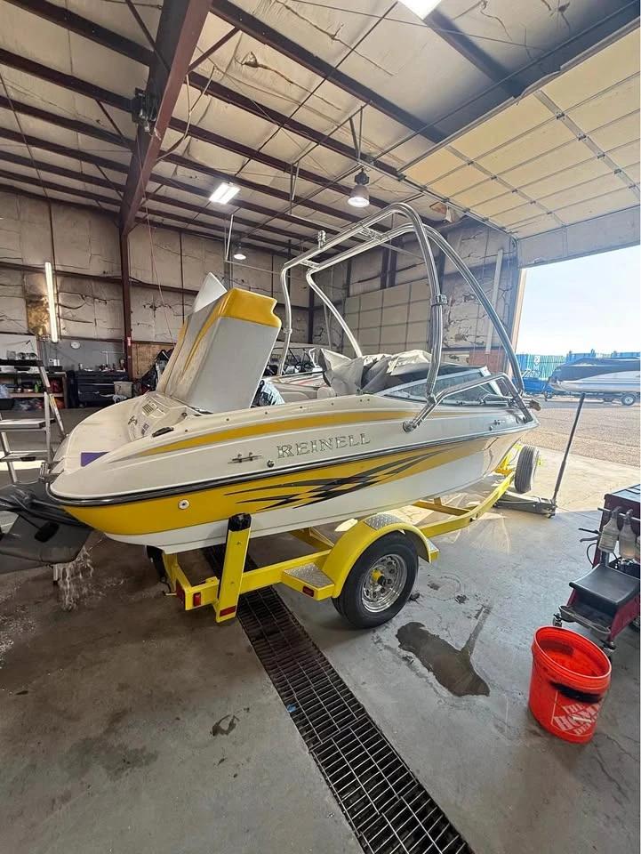 2003 Reinell 190