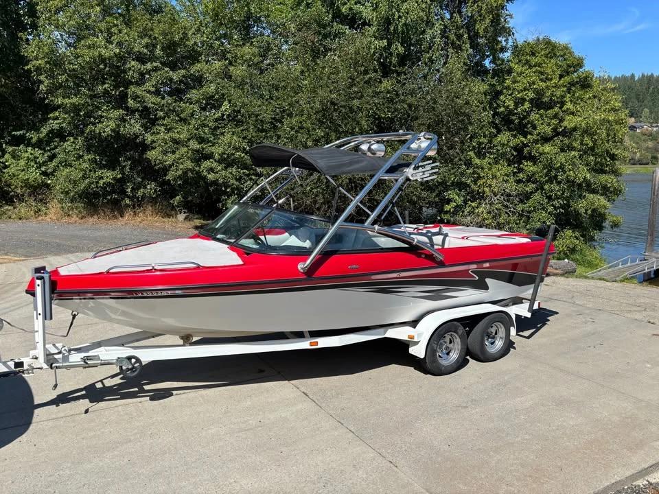 2006 Calabria Wakeboard Boat Pro V-2