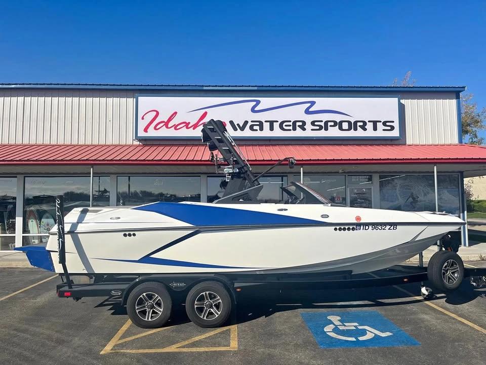 2015 2015 Axis