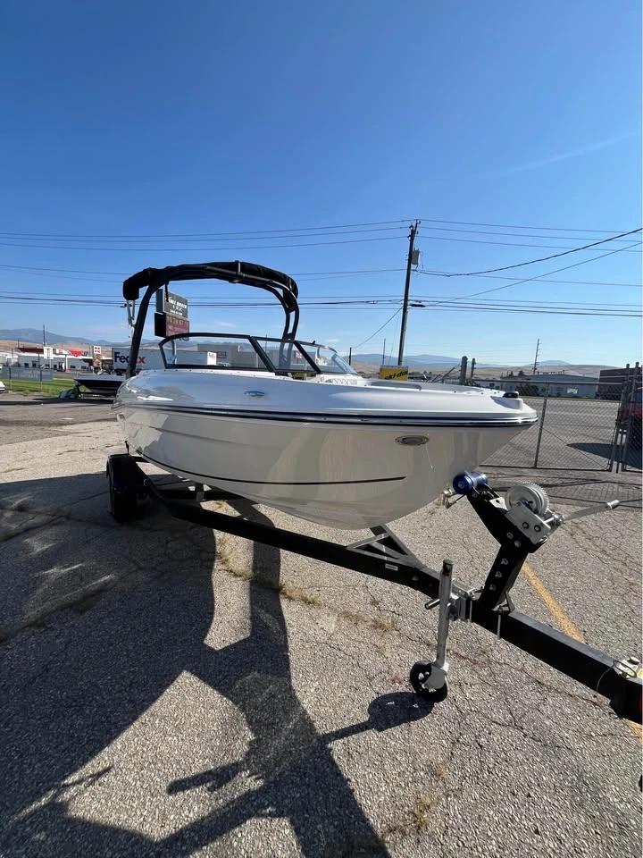2024 Bayliner VR4