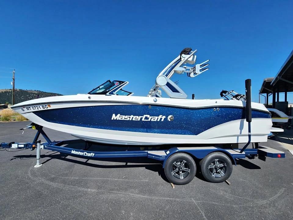 2023 MasterCraft X22